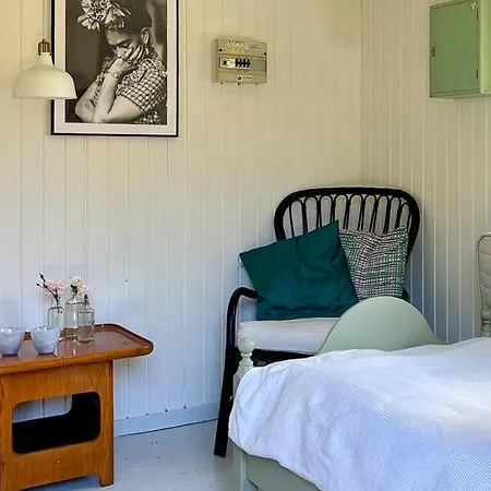 Vakantiehuis Family-friendly Near Skaerby *